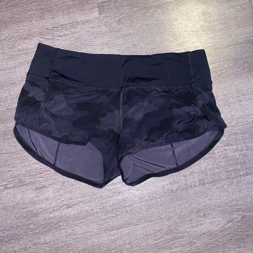 Lululemon women short, size:4